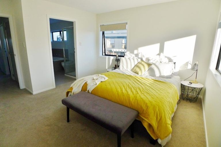 Photo of property in 51 Rangihina Road, Hobsonville, Auckland, 0616