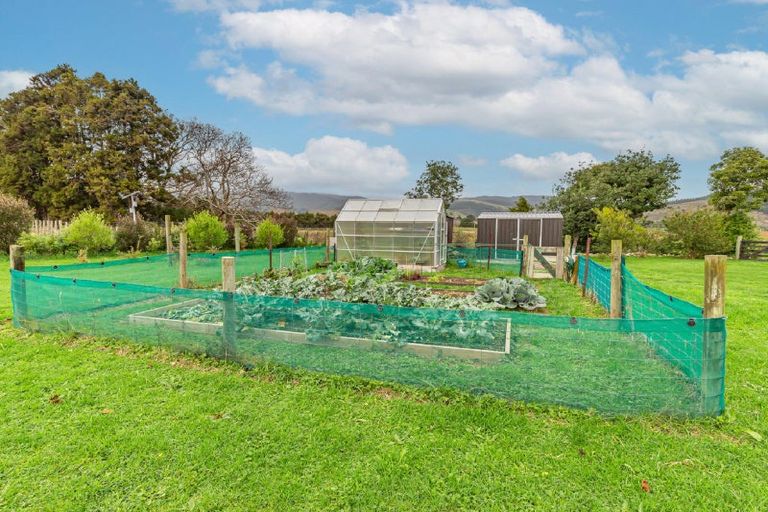 Photo of property in 213b Muhunoa East Road, Ohau, Levin, 5570