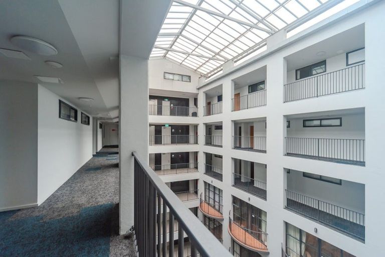 Photo of property in Atrium Towers, 8a/154 The Terrace, Wellington Central, Wellington, 6011
