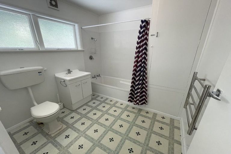 Photo of property in 27 Hornsey Road, Melrose, Wellington, 6023