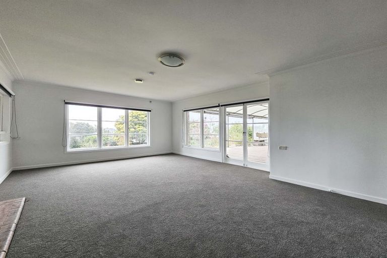 Photo of property in 6 Boundary Road, Opaheke, Papakura, 2113