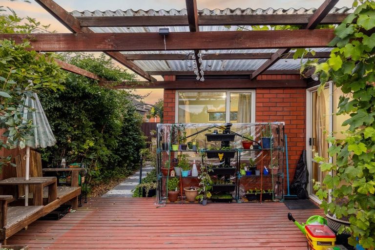 Photo of property in 17 Mcleish Lane, Spreydon, Christchurch, 8024