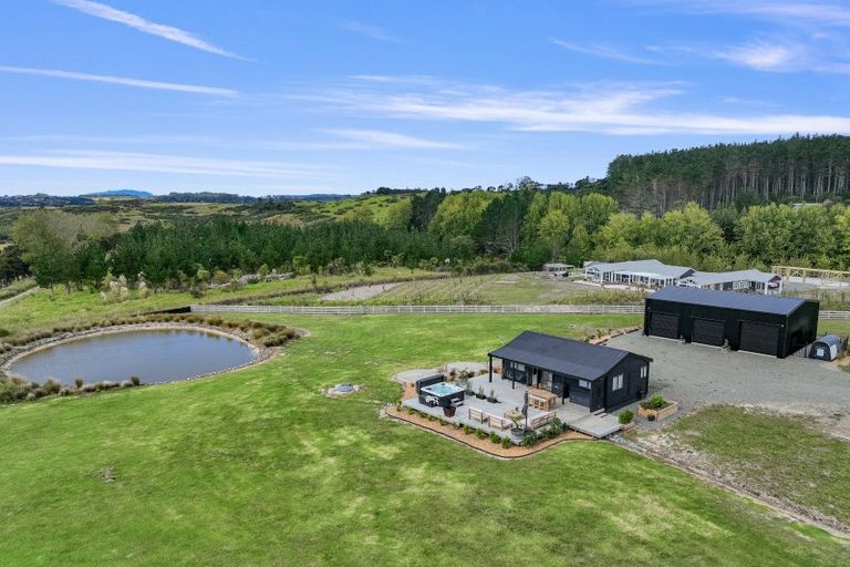Photo of property in 23 Pine Valley Glade, Mangawhai, 0573