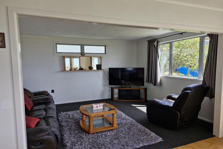 Photo of property in 11a Catherine Crescent, Moturoa, New Plymouth, 4310