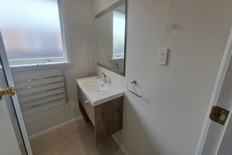 Photo of property in 29 Rosedale Place, Avonhead, Christchurch, 8042