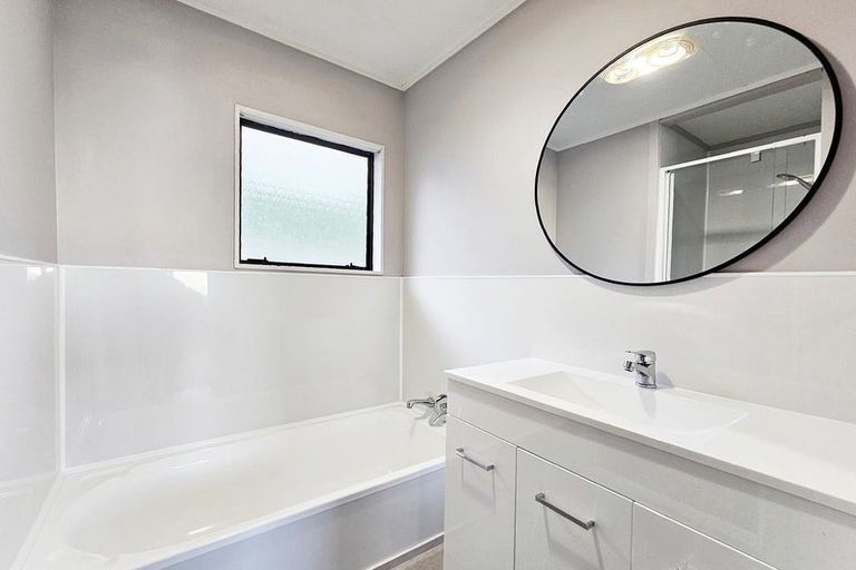 Photo of property in 35 Eureka Place, Parahaki, Whangarei, 0112