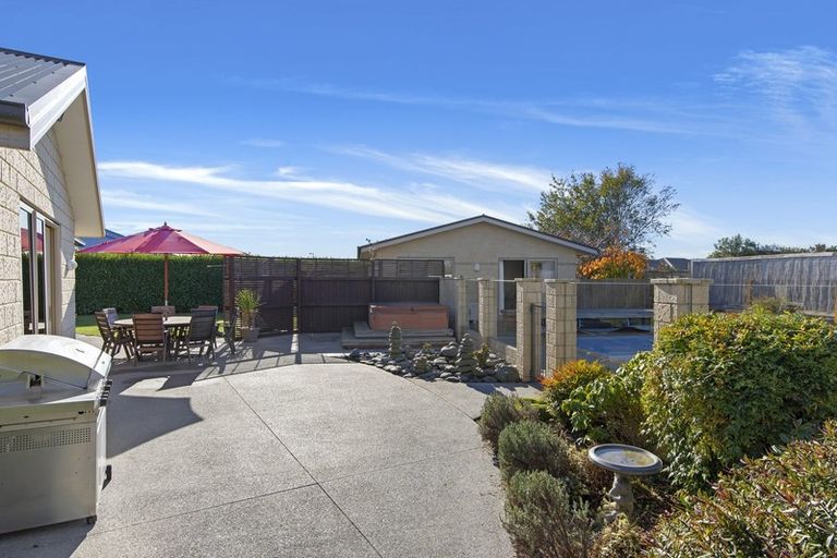 Photo of property in 15 Frame Crescent, Rolleston, 7614