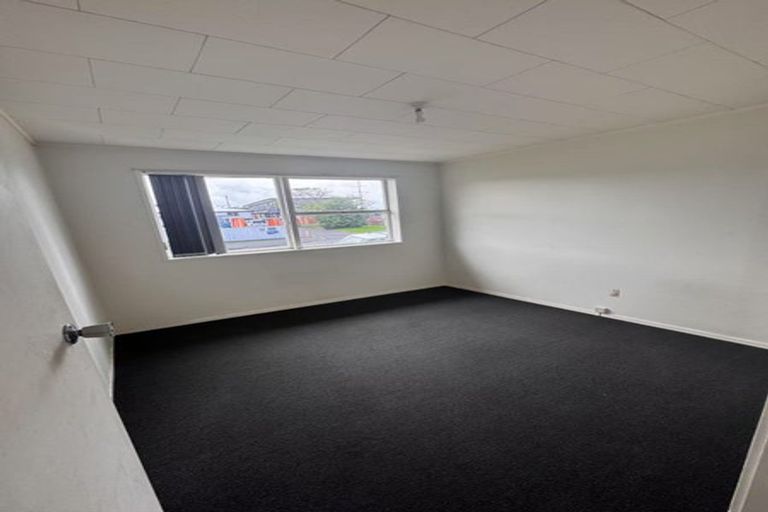 Photo of property in 11 Tennyson Street, Northcote Point, Auckland, 0627