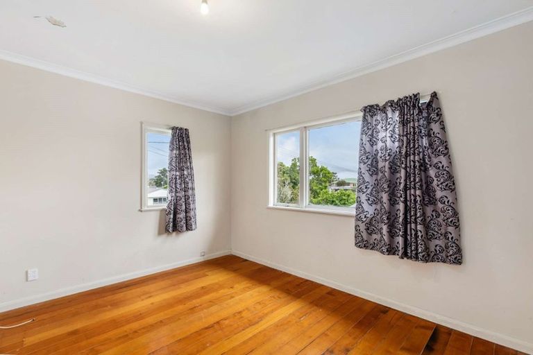 Photo of property in 17a Kereru Street, Henderson, Auckland, 0612