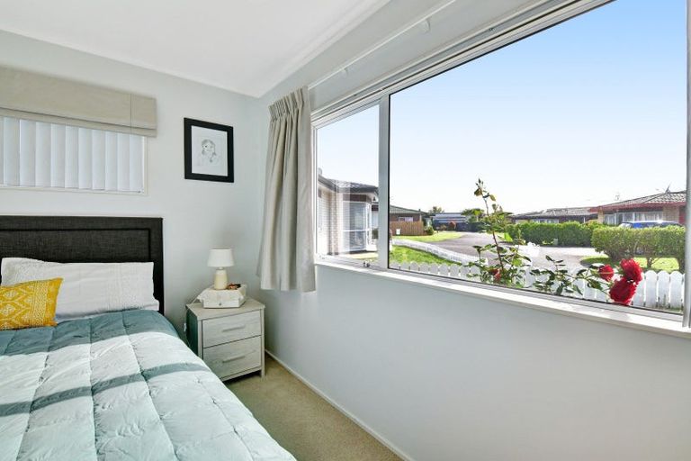 Photo of property in 96c Lakeside Drive, Orewa, 0931