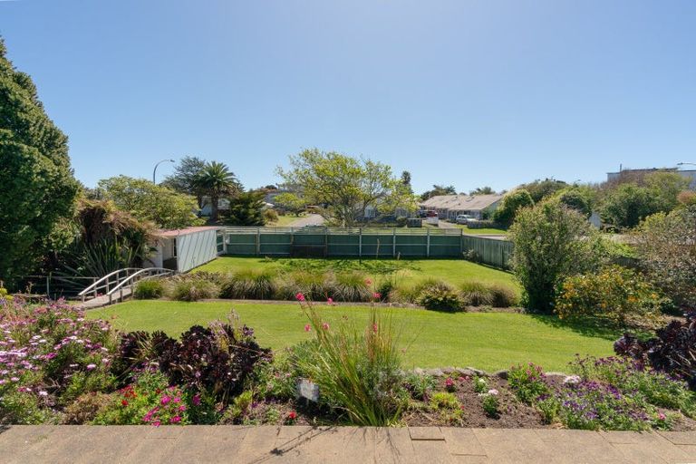 Photo of property in 68 Ocean Road, Paraparaumu Beach, Paraparaumu, 5032