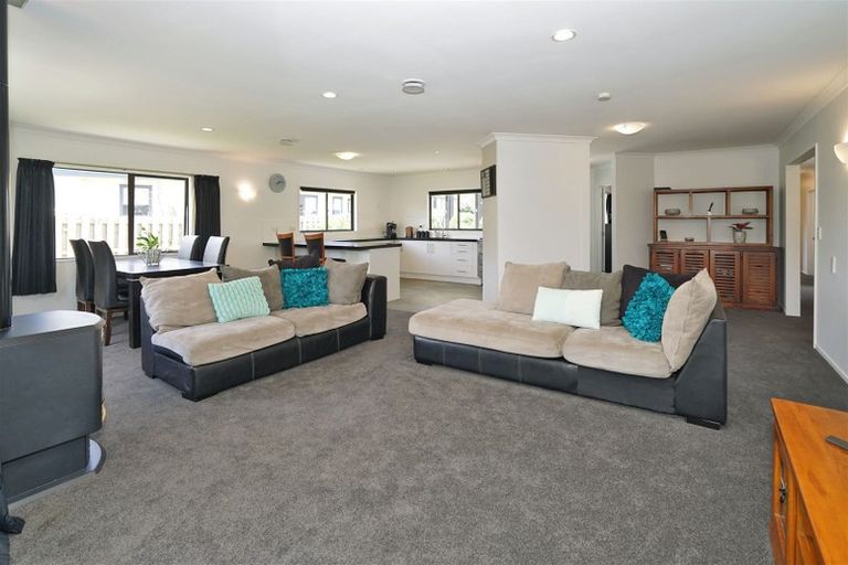 Photo of property in 25 Hastings Place, Hamilton Lake, Hamilton, 3204