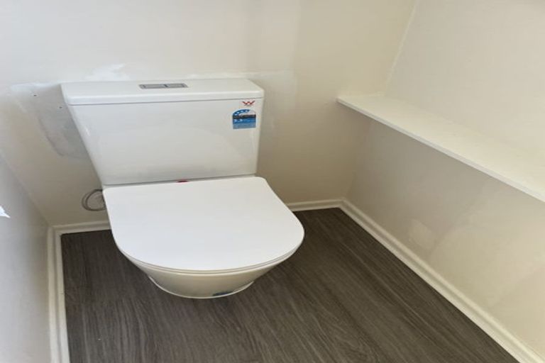 Photo of property in 1/66 Nile Road, Milford, Auckland, 0620