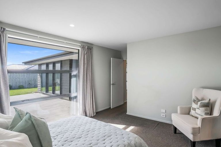 Photo of property in 6 Marcoola Drive, Rolleston, 7614