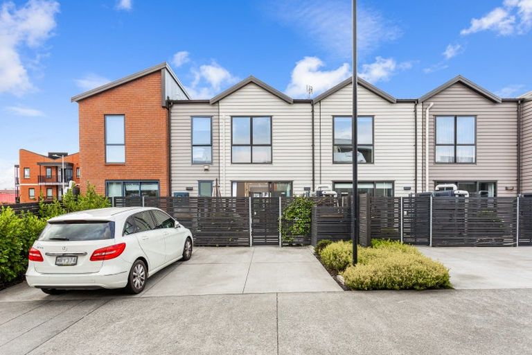 Photo of property in 37 Nugget Avenue, Hobsonville, Auckland, 0616