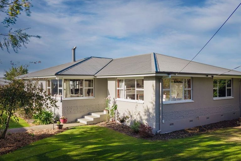 Photo of property in 8 Balmoral Street, Waimate, 7924