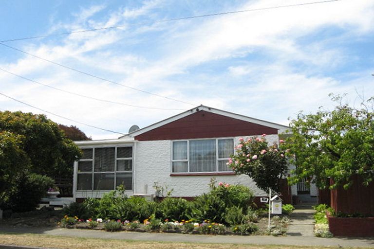 Photo of property in 4 Colac Street, Avondale, Christchurch, 8061