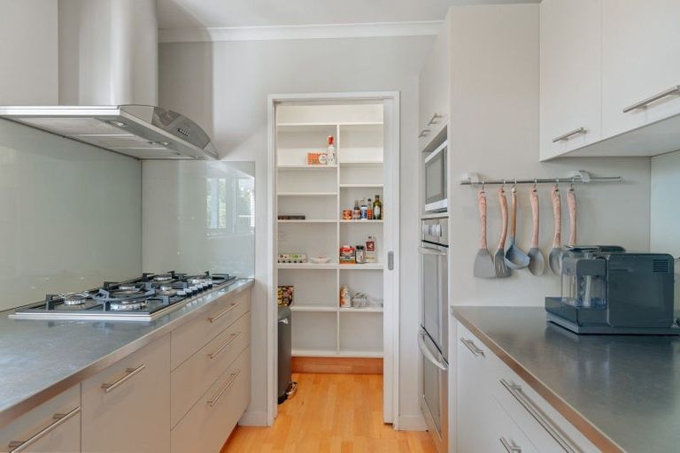 Photo of property in 1 Koru Way, Wanaka, 9305