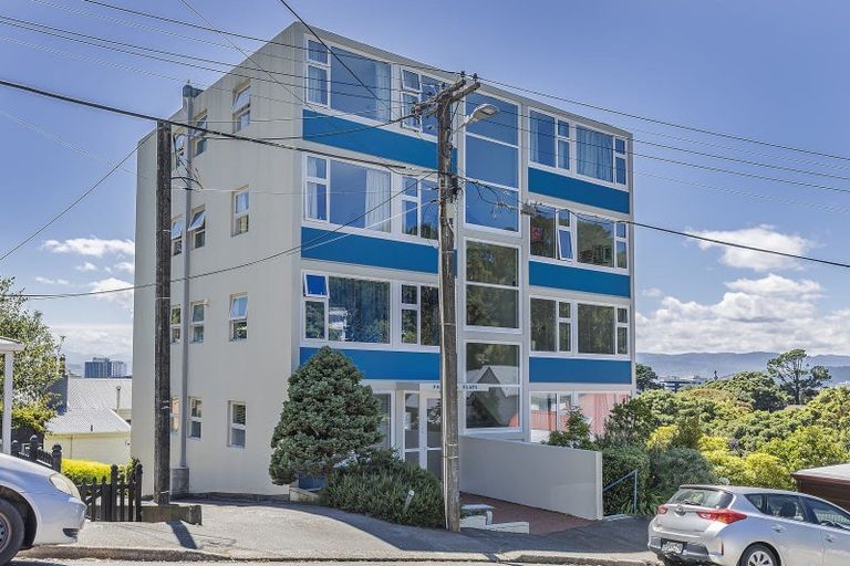 Photo of property in 24u3 Patanga Crescent, Thorndon, Wellington, 6011