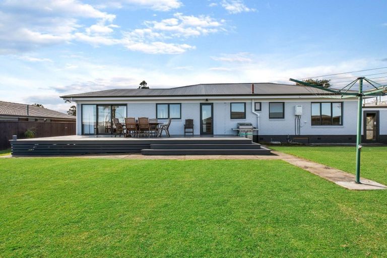 Photo of property in 82 Racecourse Road, Waiuku, 2123