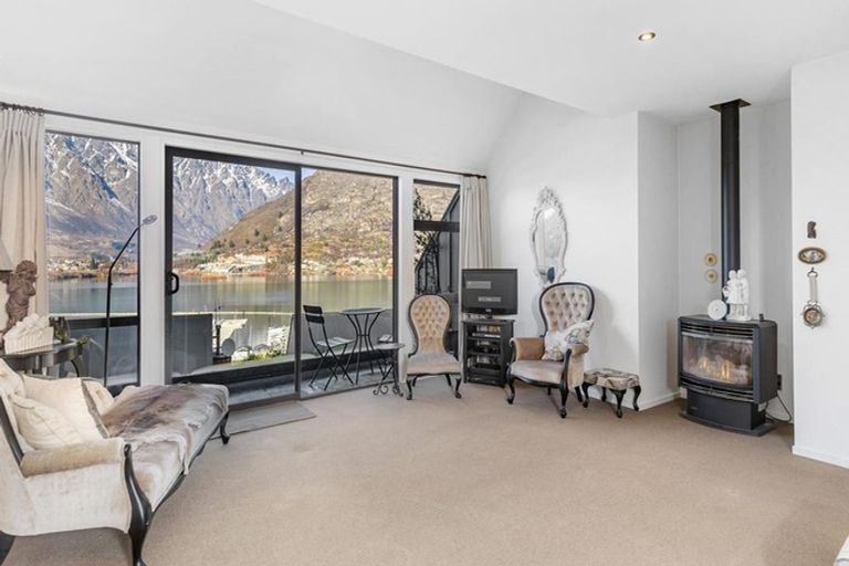 Photo of property in Marina Village, 10/10 Marina Drive, Frankton, Queenstown, 9300