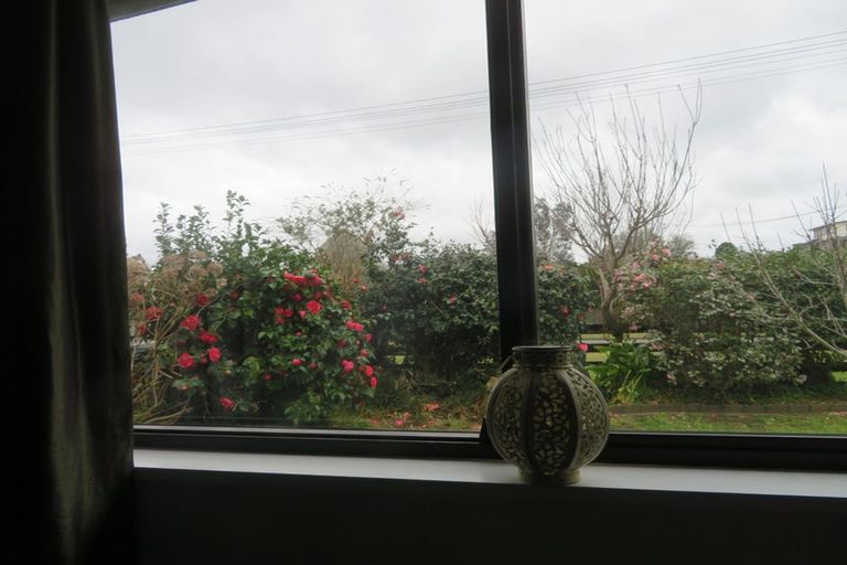 Photo of property in 16 Reeve Street, Foxton, 4814