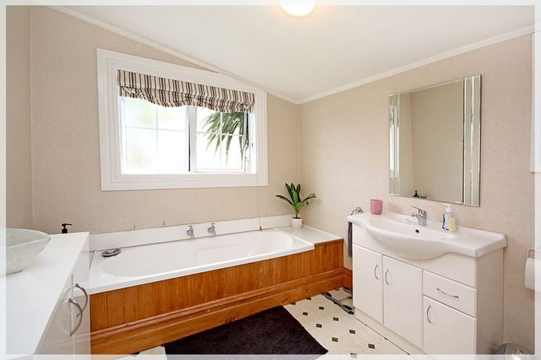 Photo of property in 2 Parker Avenue, Levin, 5510