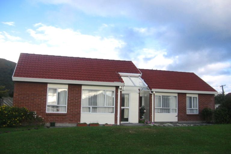 Photo of property in 4/62- 64 Waiwhetu Road, Waiwhetu, Lower Hutt, 5010