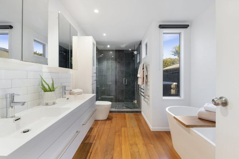 Photo of property in 3 Rewiti Avenue, Takapuna, Auckland, 0622