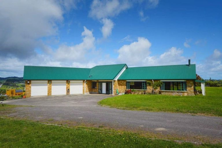 Photo of property in 91 Trig Road, Whitford, Howick, 2571