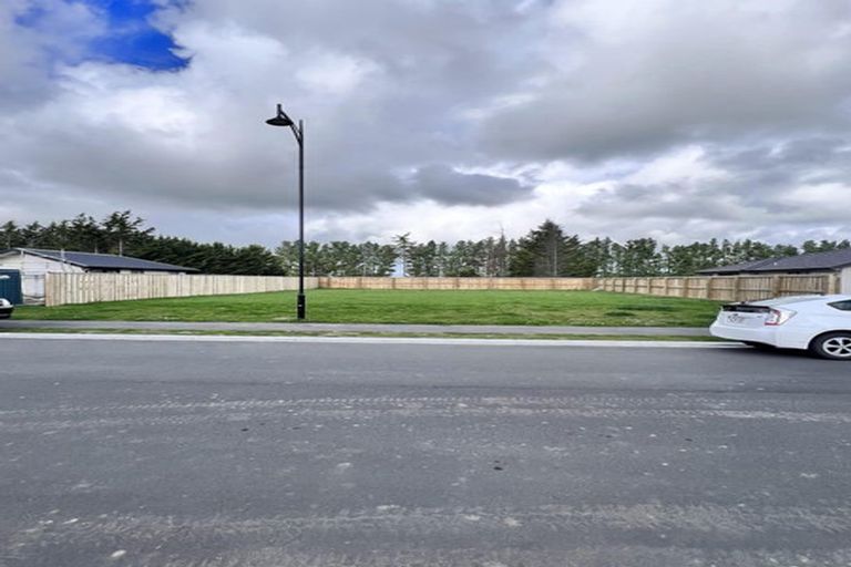 Photo of property in 5 Gemstone Place, Rolleston, 7615