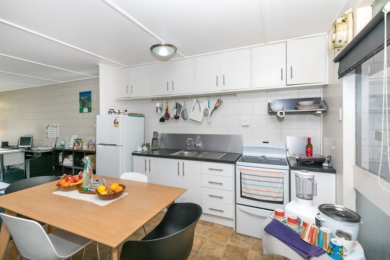 Photo of property in 112u1 Firth Street, Hamilton East, Hamilton, 3216