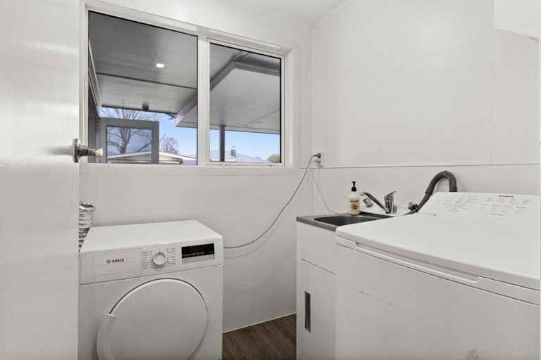 Photo of property in 39 Lipscombe Crescent, Havelock North, 4130