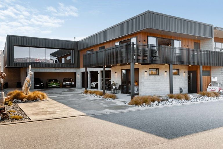 Photo of property in 22 Monaco Drive, Cromwell, 9384