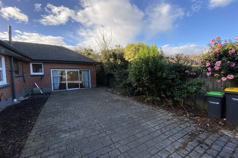 Photo of property in 6 Wyatt Place, Russley, Christchurch, 8042