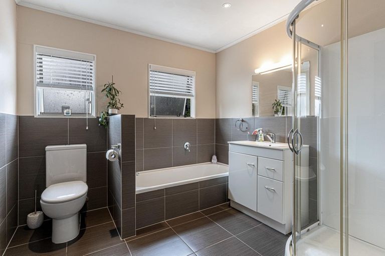 Photo of property in 32 Colville Street, Masterton, 5810