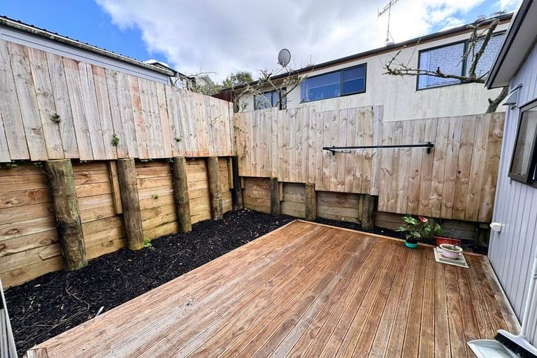 Photo of property in 11d Regency Place, Sunnynook, Auckland, 0632