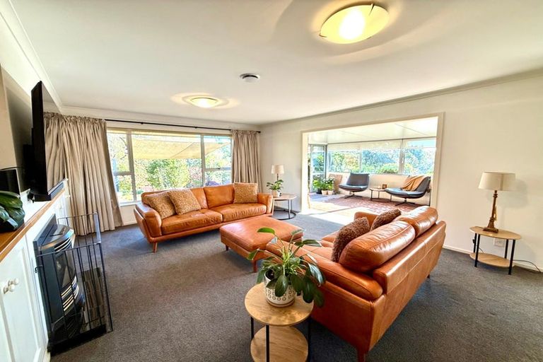 Photo of property in 21 Bidwell Place, Hillmorton, Christchurch, 8025
