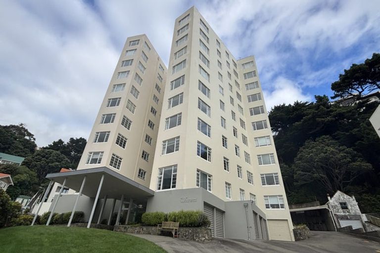 Photo of property in Wharenui Apartments, 274 Oriental Parade, Oriental Bay, Wellington, 6011