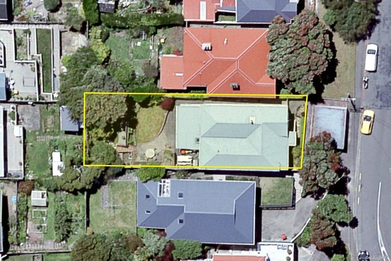 Photo of property in 9 Farm Road, Northland, Wellington, 6012