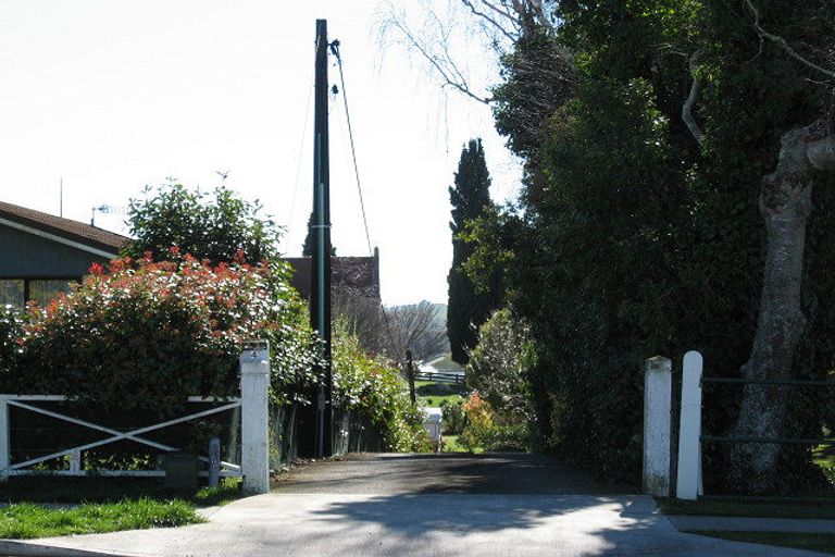 Photo of property in 4 Wallace Road, Waipukurau, 4200