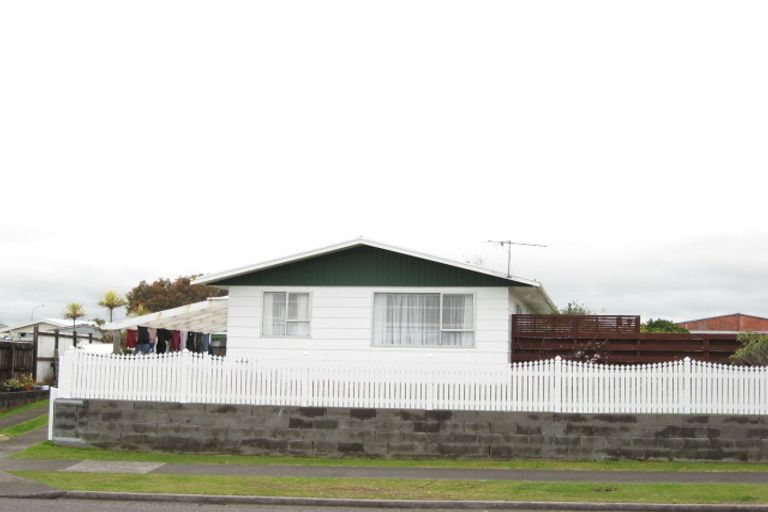 Photo of property in 9a Trimble Place, Bell Block, New Plymouth, 4312