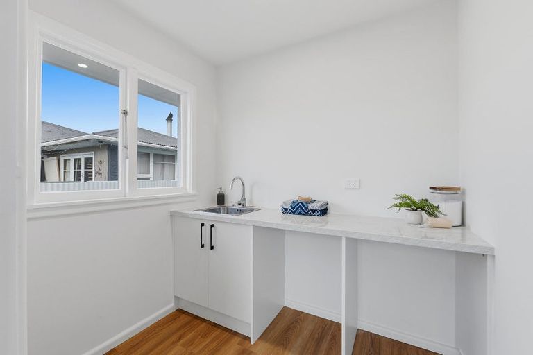 Photo of property in 45 Coopers Road, Dallington, Christchurch, 8061