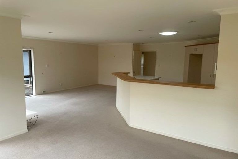 Photo of property in 16 Drumfearn Place, Rototuna, Hamilton, 3210