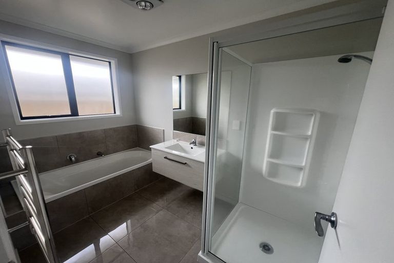 Photo of property in 30 Applin Lane, Pyes Pa, Tauranga, 3112