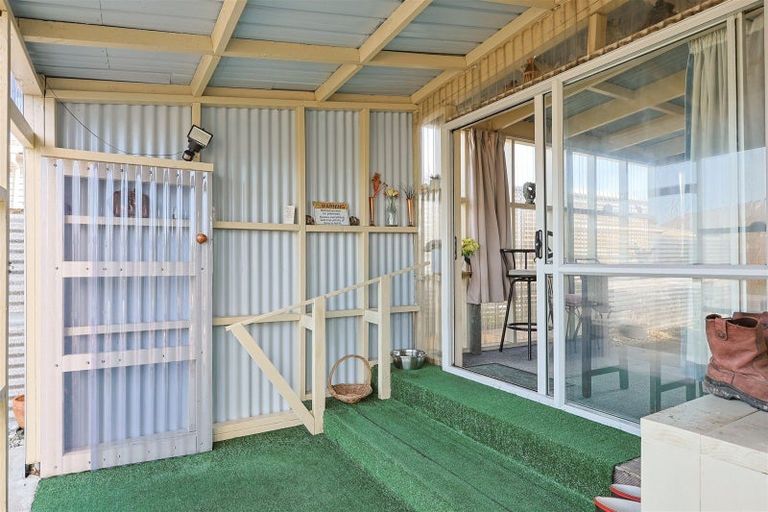 Photo of property in 60 Wakefield Street, Westport, 7825