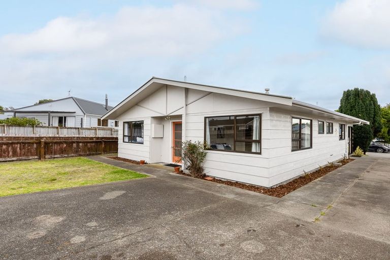 Photo of property in 10a Arnold Grove, Paraparaumu Beach, Paraparaumu, 5032