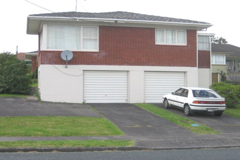 Photo of property in 2/51 College Road, Northcote, Auckland, 0627