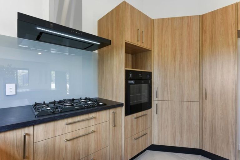 Photo of property in 23 Molyneux Close, Whitby, Porirua, 5024