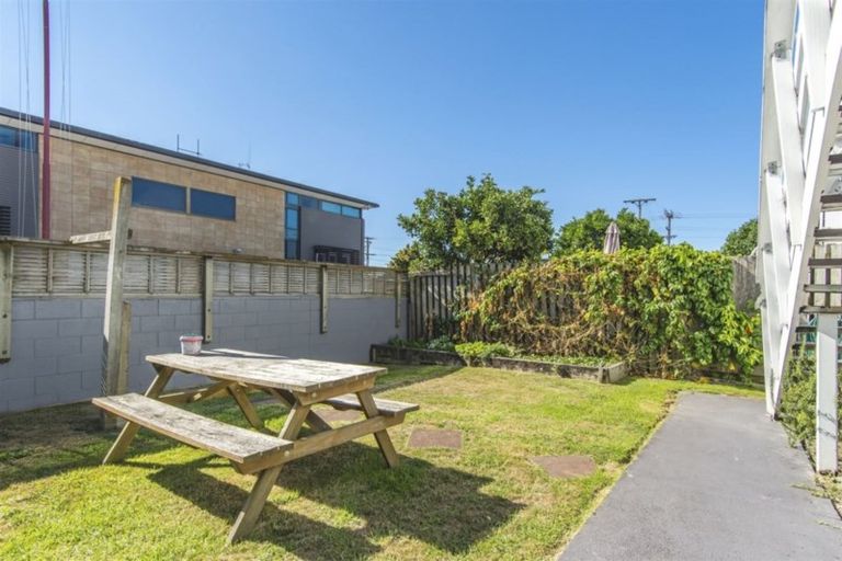 Photo of property in 4 Links Avenue, Mount Maunganui, 3116